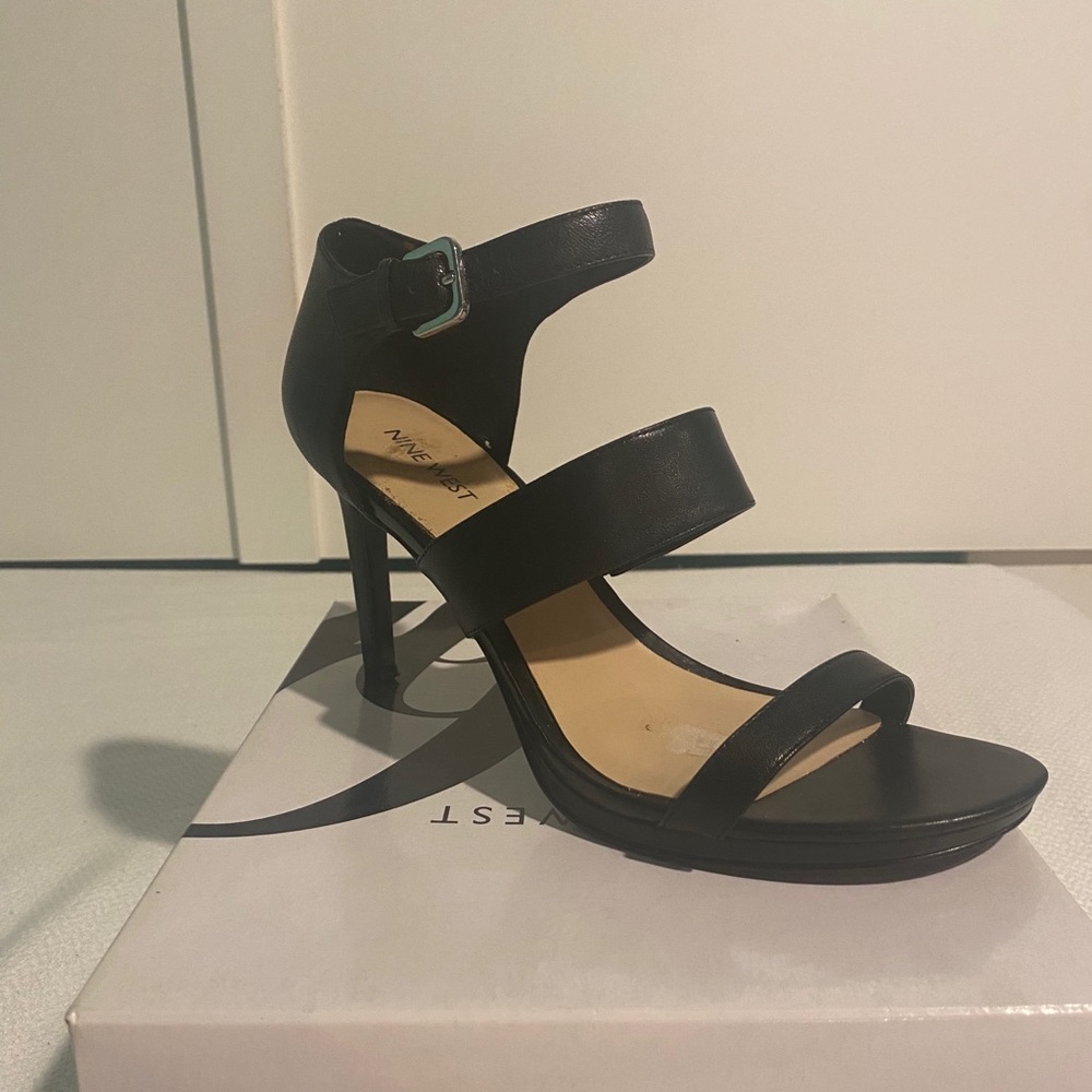 Women’s Black Heels